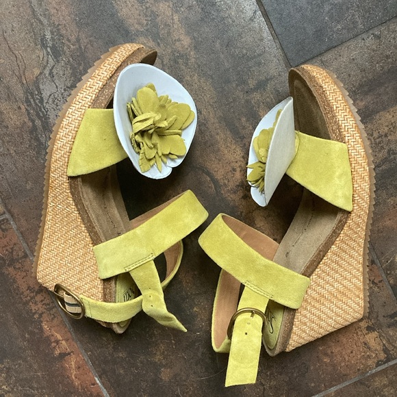 Sofft Cali Wedge in Citron - Picture 4 of 11